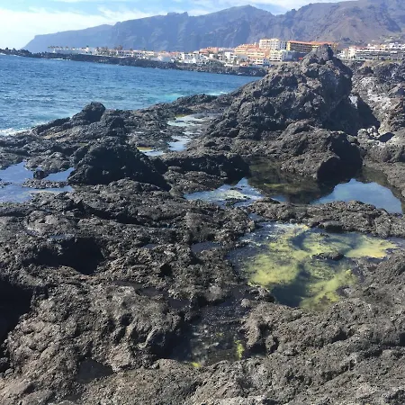 El Varadero Grande Terrasse Ensoleillée Face à La Mer * Puerto de Santiago (Tenerife)